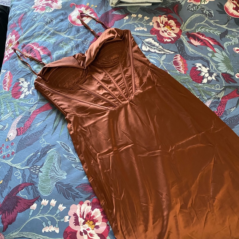 Rich brown corset cocktail dress - Picture 4 of 4